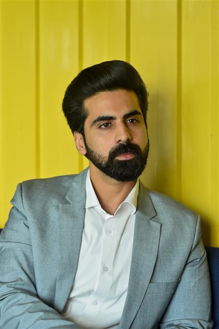 Khaqan Sikander